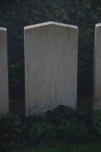 Aubigny Communal Cemetery Extension - Hartung, Albert